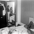 10000018037 1974 London hotelroom