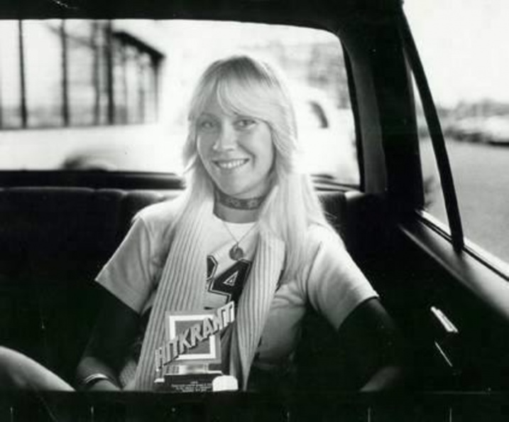 Agnetha_000927.jpg