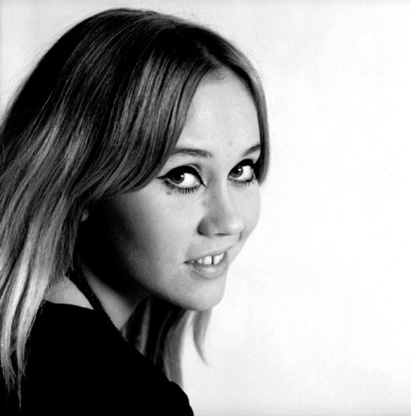 Agnetha_001405.jpg