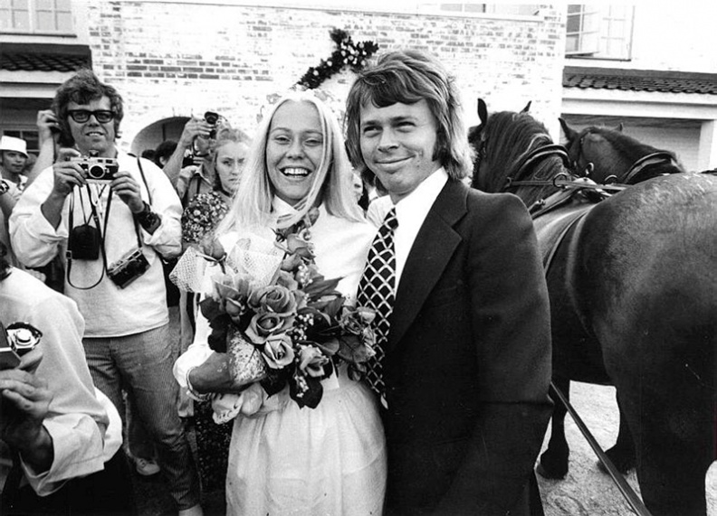 Agnetha_003054_wedding.jpg