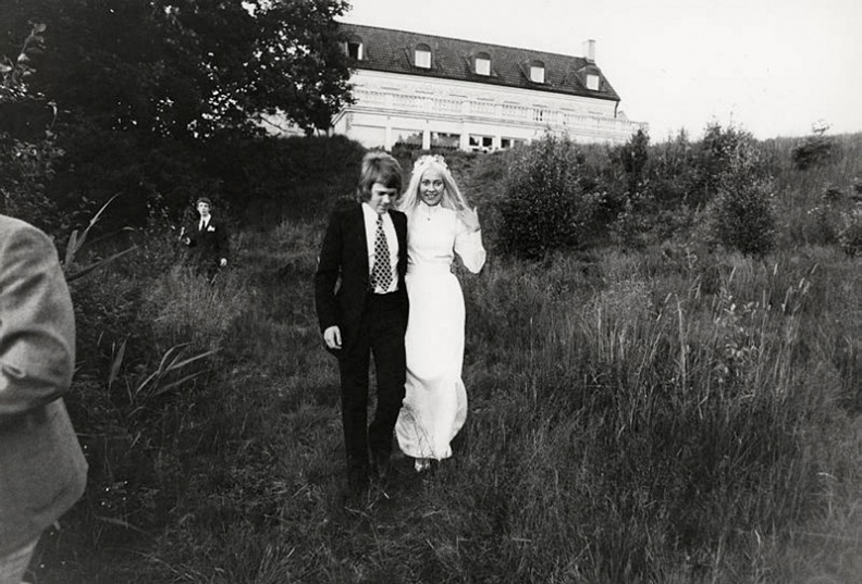 Agnetha_003058_wedding.jpg