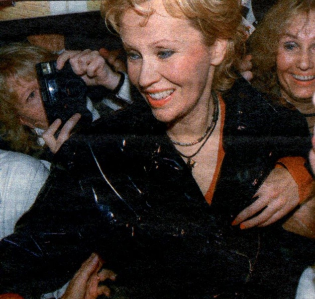 Agnetha_000004_malmo_1995_kristina.jpg