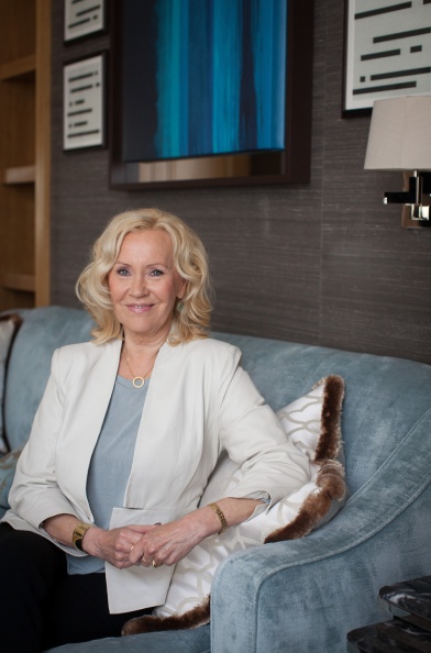 Agnetha_000322_2013_05_06_London_Corinthian_hotel.jpg