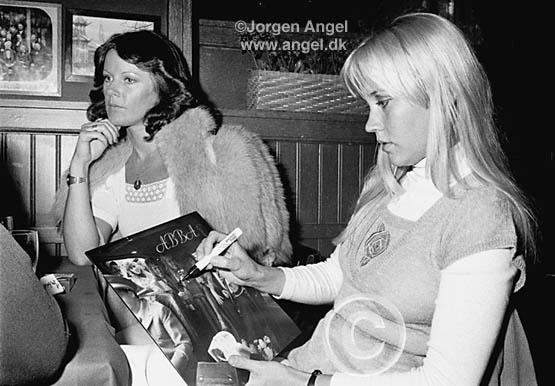 Agnetha 007649 watermarked