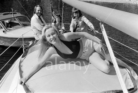 Agnetha_007668_watermarked.jpg