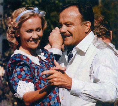 Agnetha_002167_1983_raskenstam.jpg