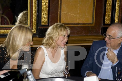 Agnetha_000019_Summer_party_Stockholm_2008.jpg