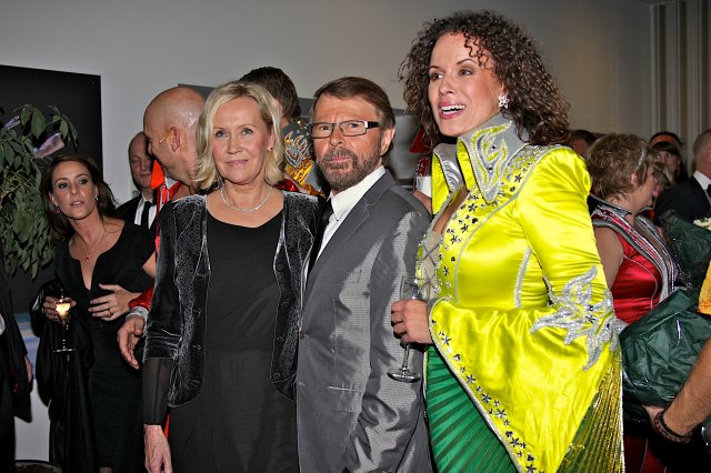 Agnetha_000848_Copenhagen_2010_10_15_Mamma_mia_Premiere.jpg