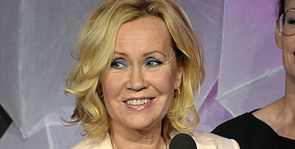 Agnetha 000175 2012 01 13 Elle fashion awards