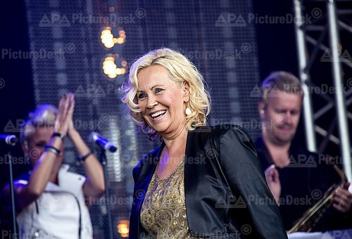 Agnetha 000123 2013 08 01 stockholm gay pride