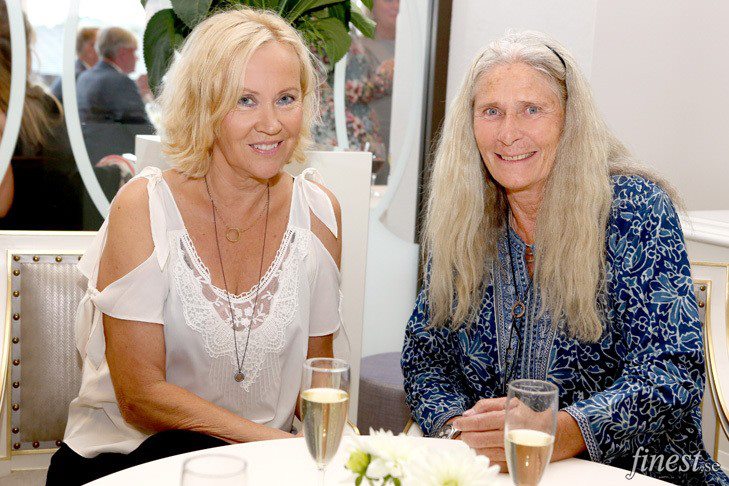 Agnetha_000167_2013_08_29_Stockholm_Verandan_restaurant.jpg