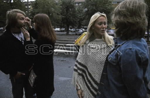 Agnetha 007512 watermarked